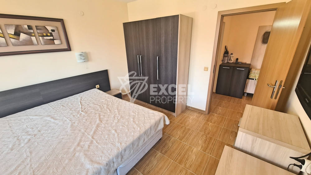 Spacious and beautiful one-bedroom apartment with pool view in Saint Vlas
