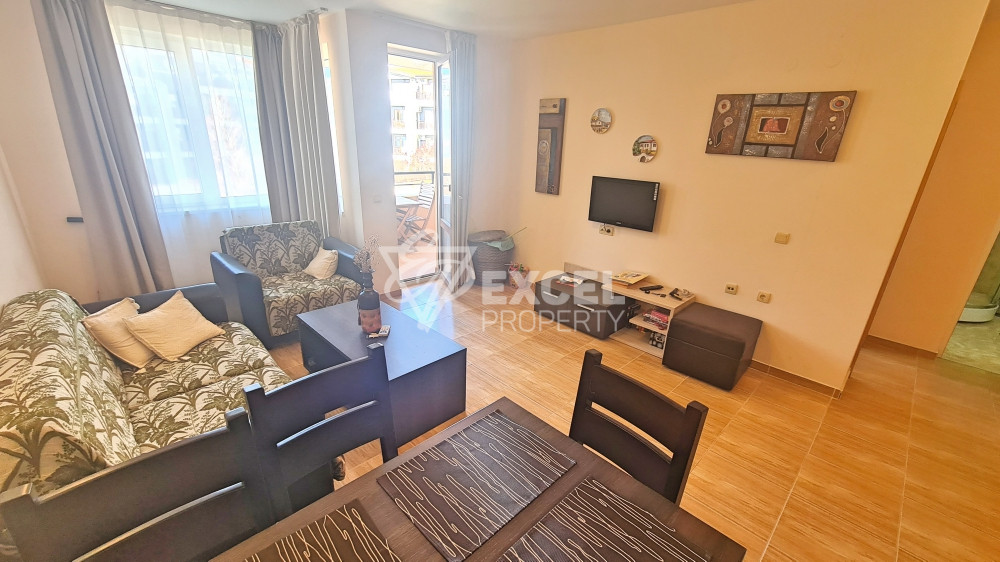 Spacious and beautiful one-bedroom apartment with pool view in Saint Vlas