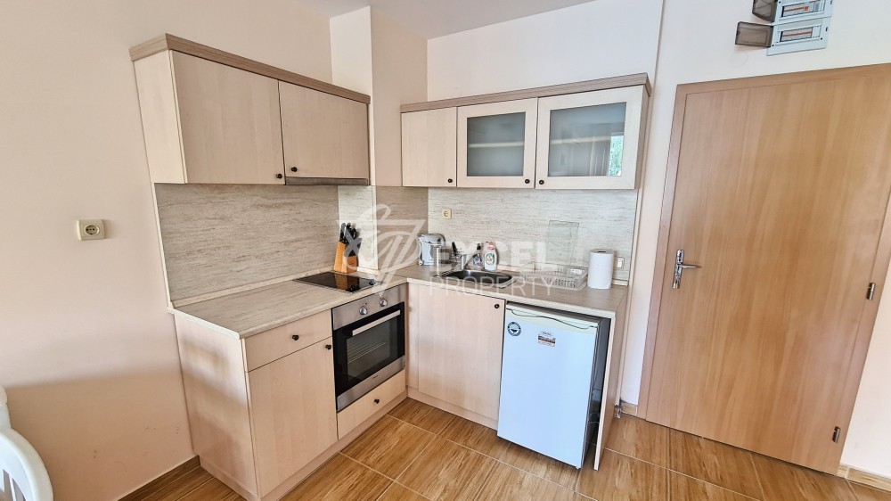 Bright and beautiful one-bedroom apartment in Saint Vlas