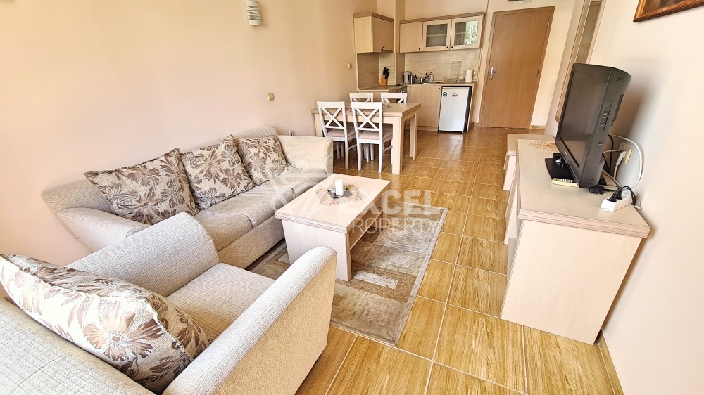 Bright and beautiful one-bedroom apartment in Saint Vlas
