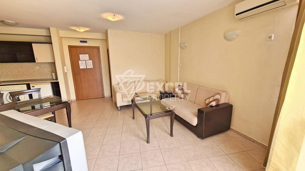 Reduced price! Extremely spacious 1-bedroom apartment on Flower street in Sunny Beach