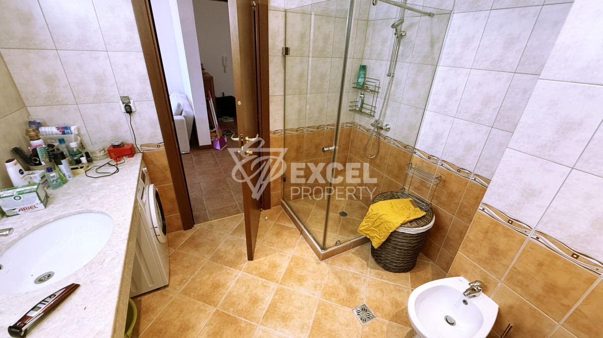 Unique multi-room apartment on the first line in the Casa Real complex, Sveti Vlas