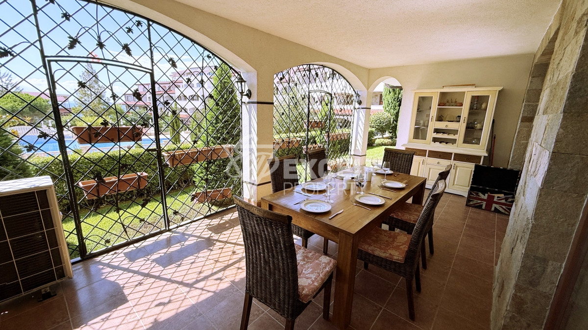 Unique multi-room apartment on the first line in the Casa Real complex, Sveti Vlas