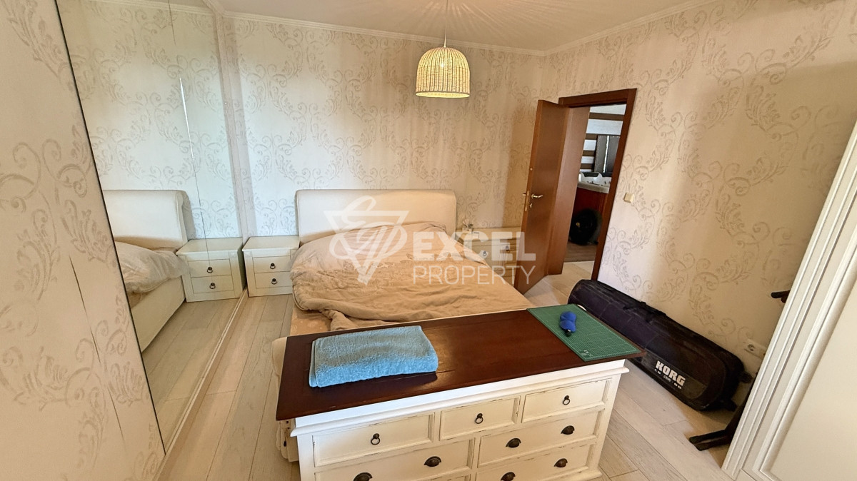 Unique multi-room apartment on the first line in the Casa Real complex, Sveti Vlas