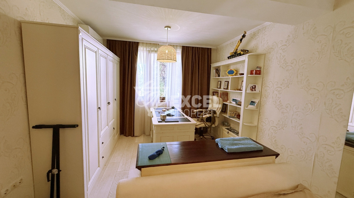 Unique multi-room apartment on the first line in the Casa Real complex, Sveti Vlas
