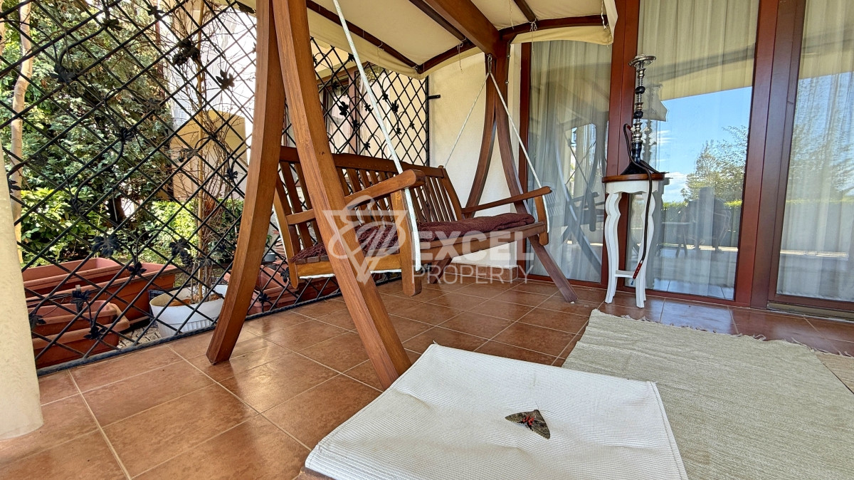 Unique multi-room apartment on the first line in the Casa Real complex, Sveti Vlas