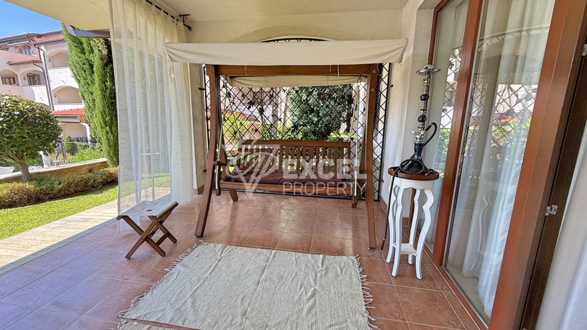 Unique multi-room apartment on the first line in the Casa Real complex, Sveti Vlas