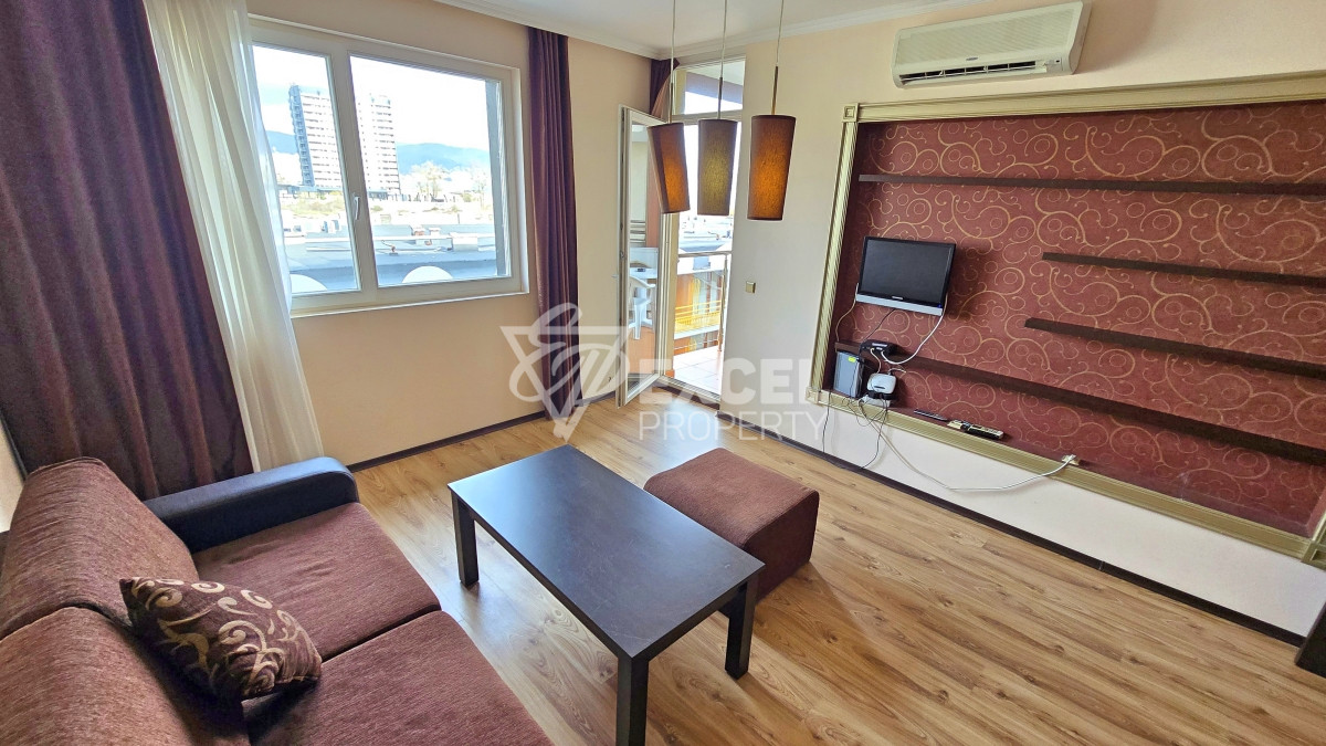 Furnished one-bedroom apartment just meters from the sea in Sunny Beach