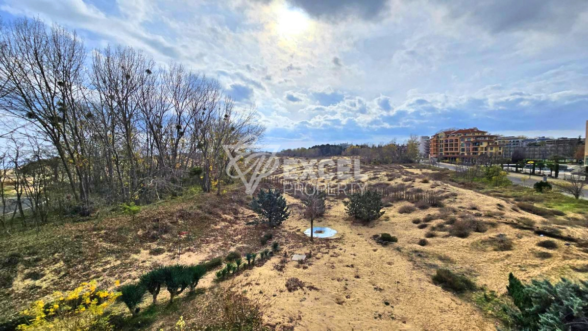 Two-bedroom apartment on the first line in Sunny Beach – next to the dunes and the sea