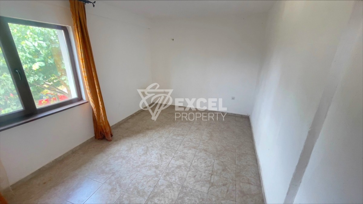 One storey house with two bedrooms in Gorica for sale