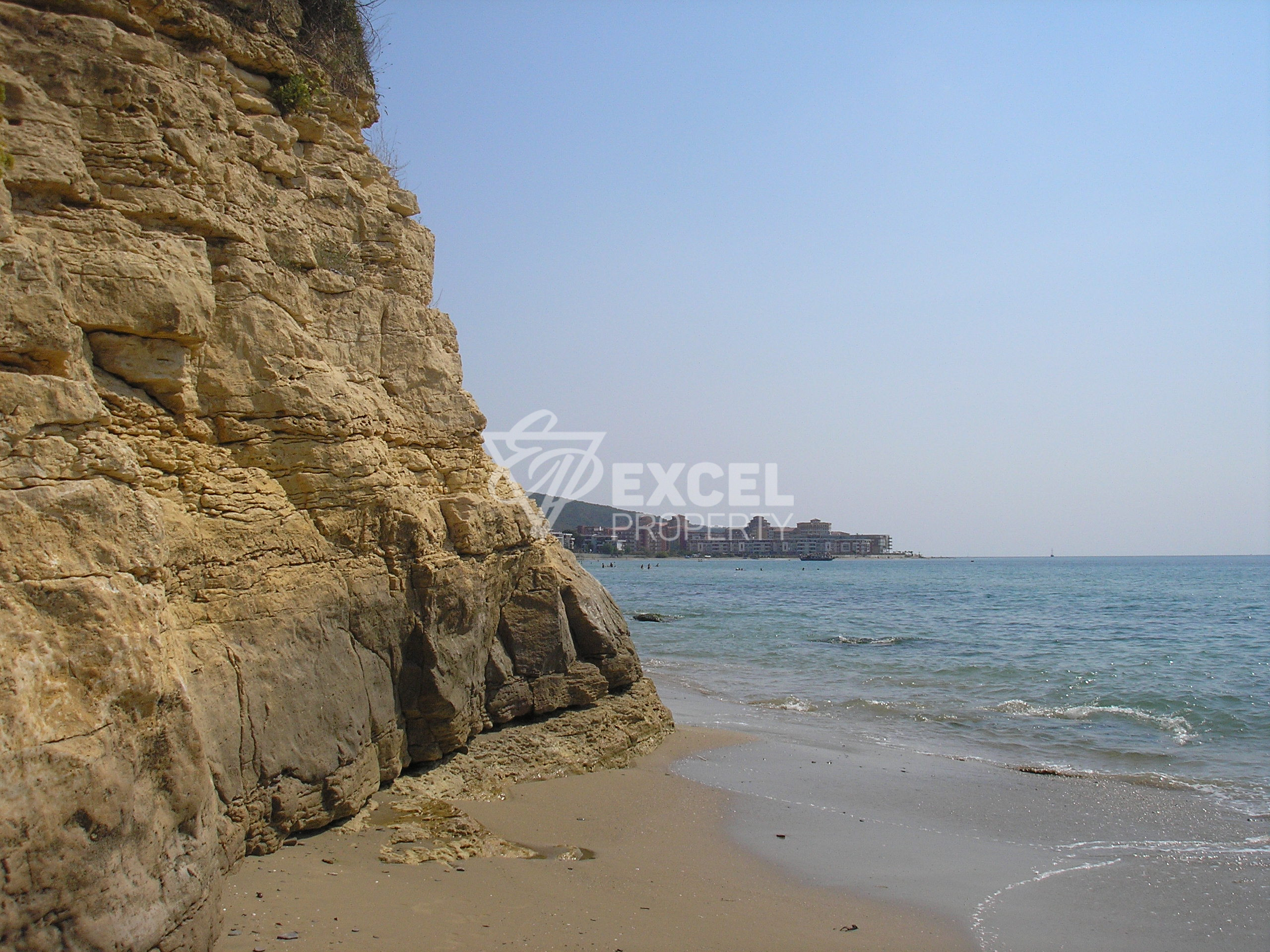 One bedroom furnished apartment in Crown Fort with pool view