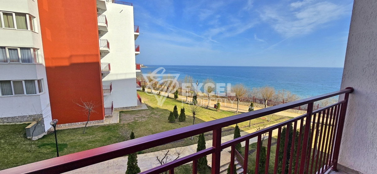 Apartment with sea view in Grand Resort Fort Noks complex, Sveti Vlas. First line
