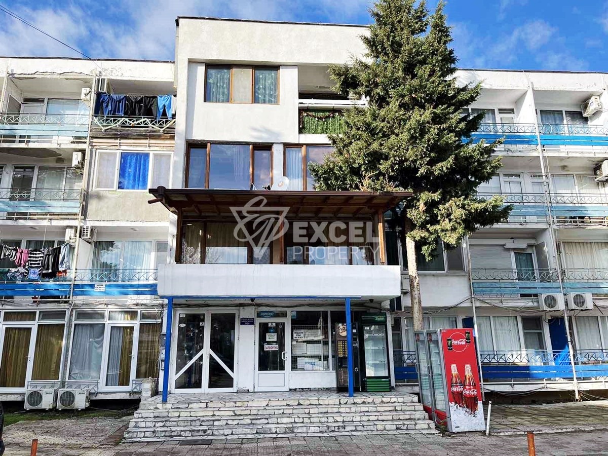 Studio, no maintenance fee!