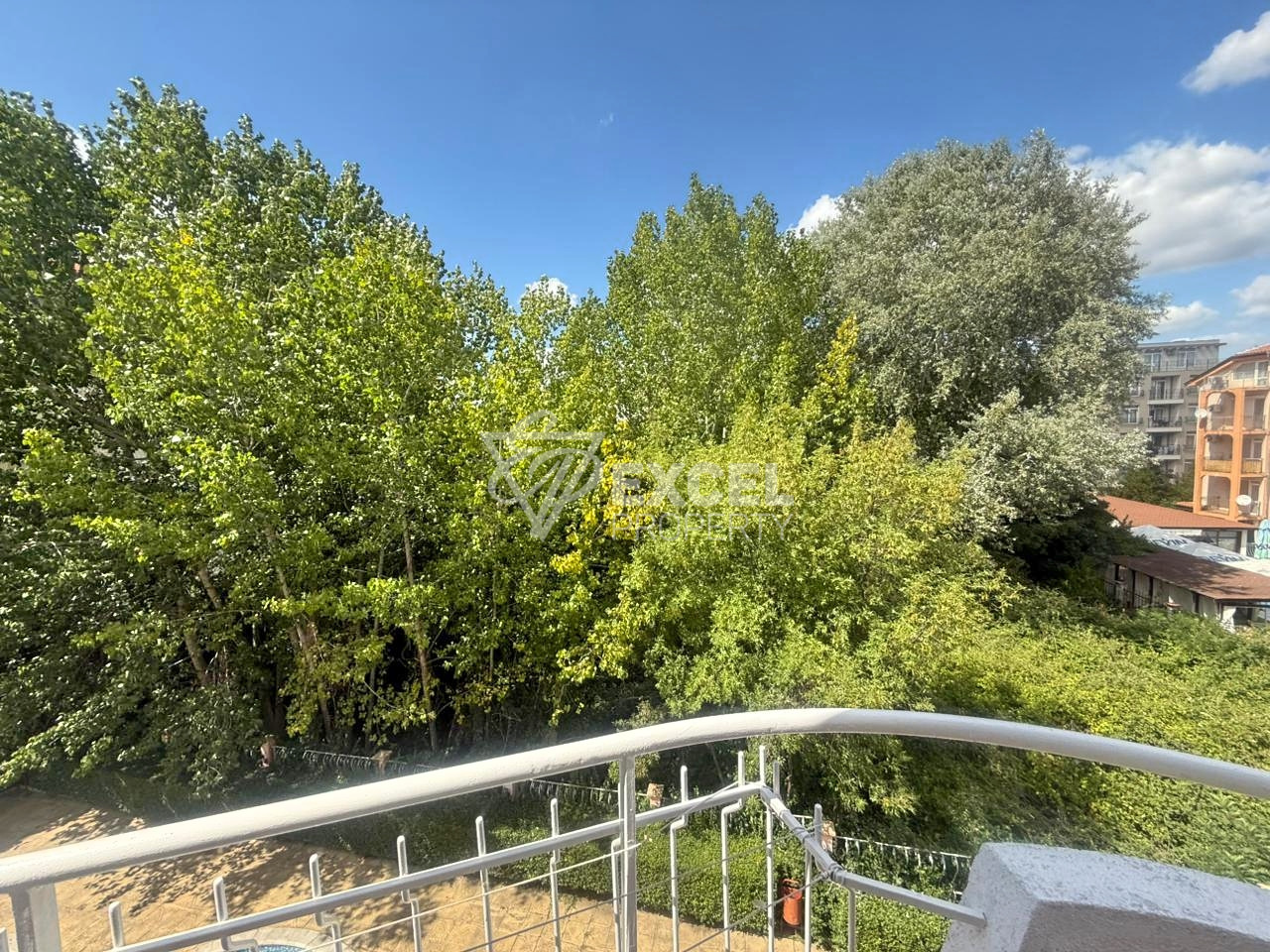 Two-bedroom, furnished property with no maintenance fee - in Sunny Beach