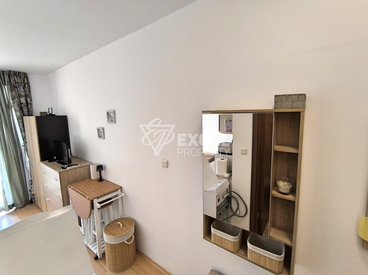 Nice studio with furniture and terrace in Sunny Day 6