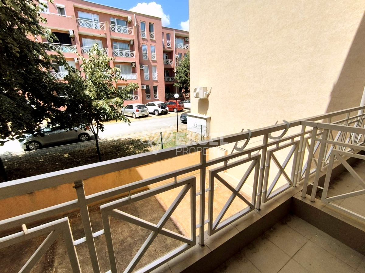 Nice studio with furniture and terrace in Sunny Day 6