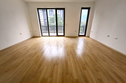 Spacious south facing studio for sale in year-round complex with low maintenance fee