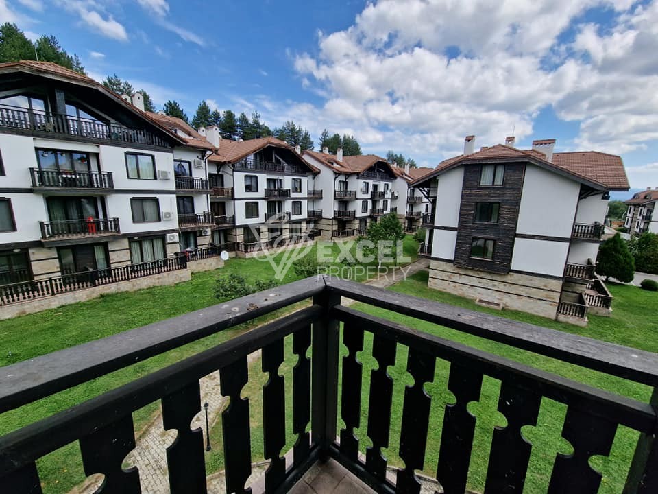 One-bedroom apartment with south exposure and a spacious terrace in the year-round complex 3 Mountains