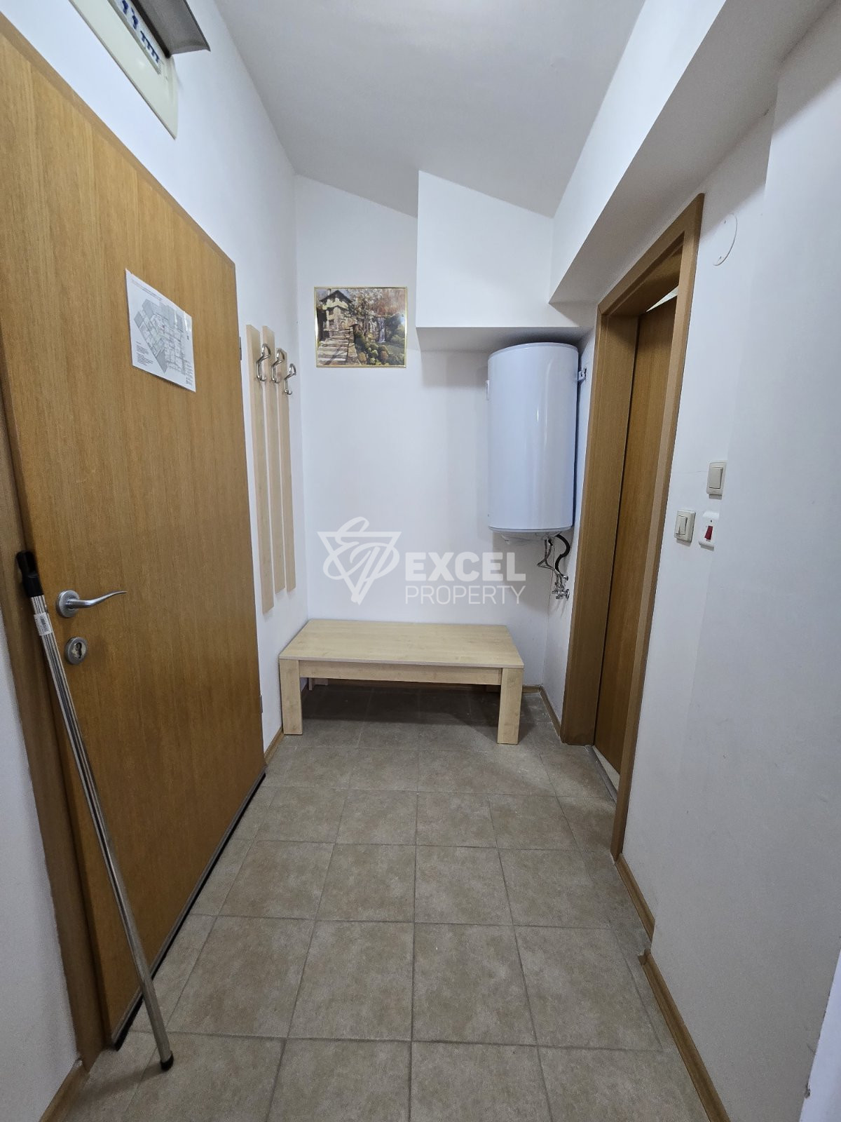 Small one-bedroom apartment for sale in the year-round complex Aspen Golf, Razlog