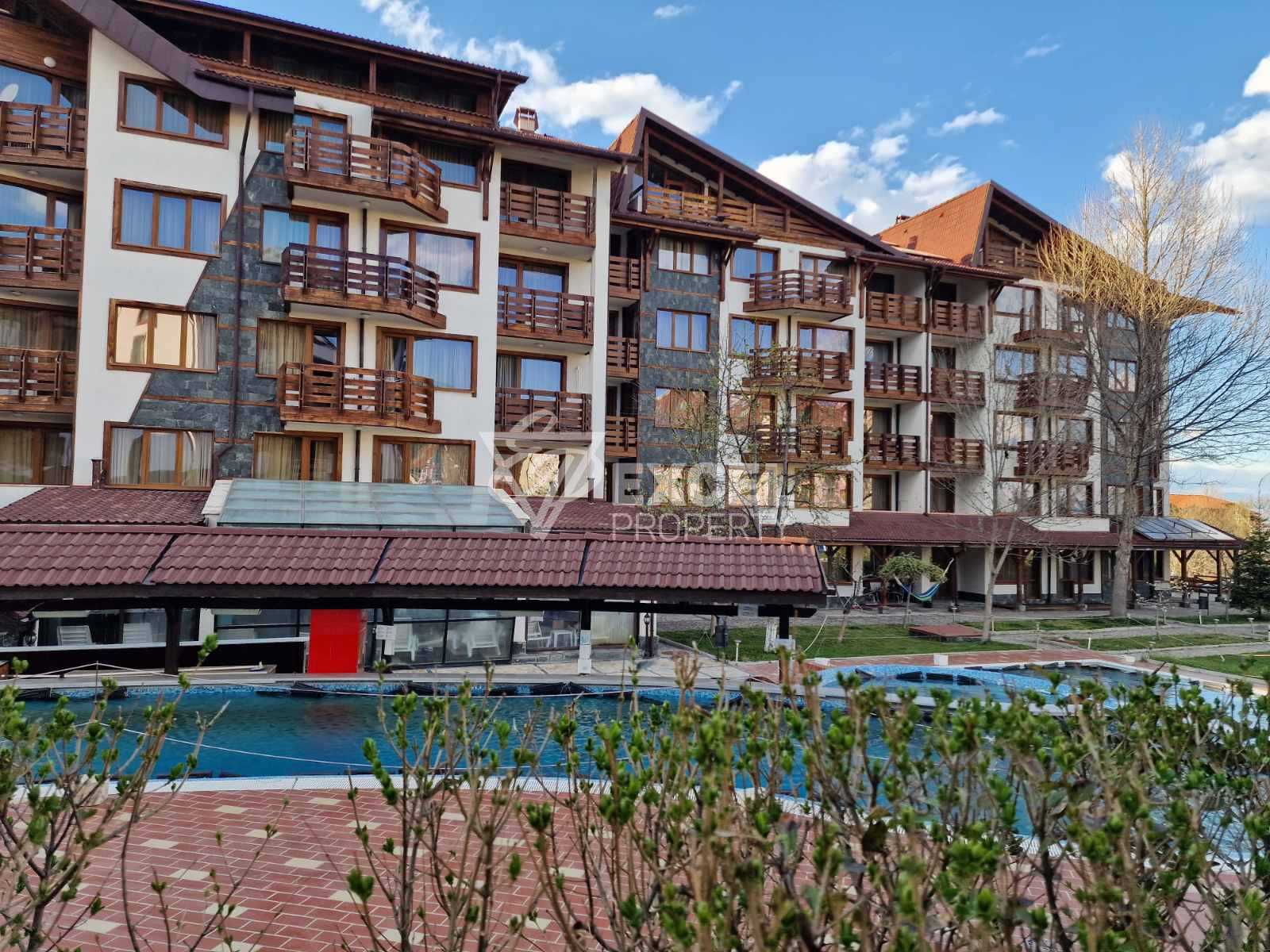 Two-bedroom apartment 200 meters from the ski lift for sale in Belvedere Holiday Club, Bansko