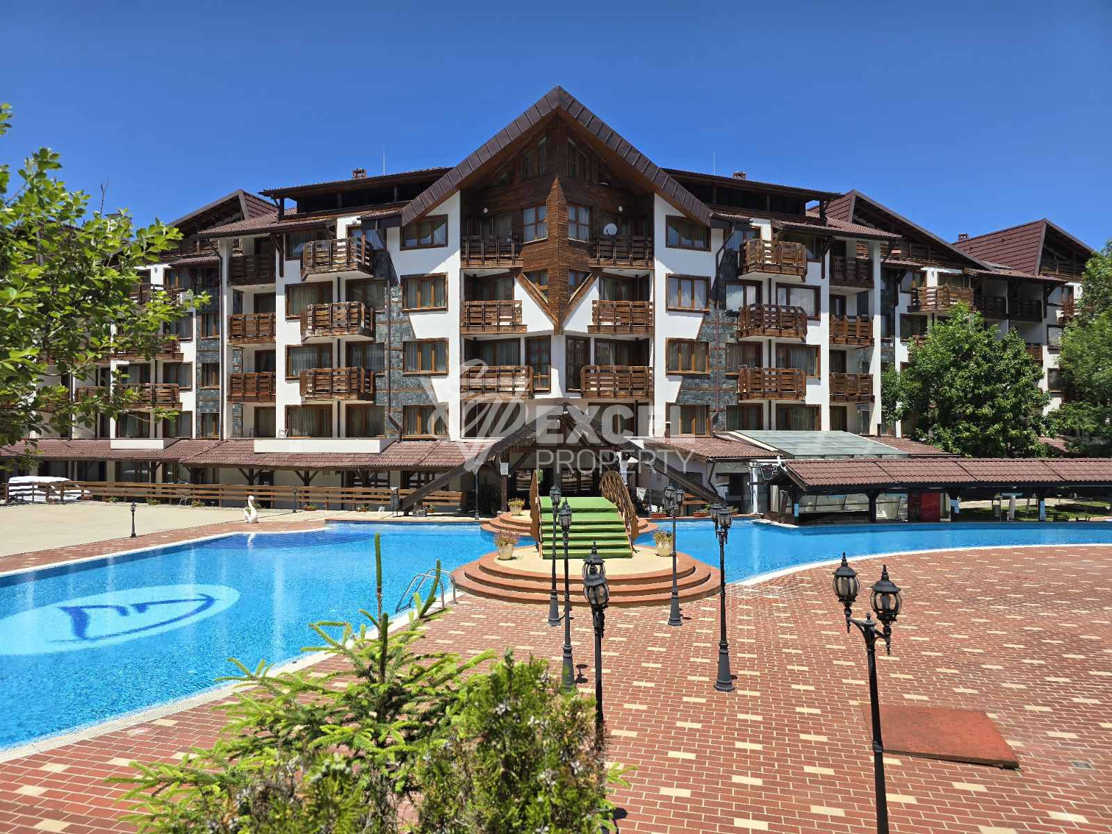 For rent: One-bedroom apartment with pool view in Belvedere Holiday Club, Bansko