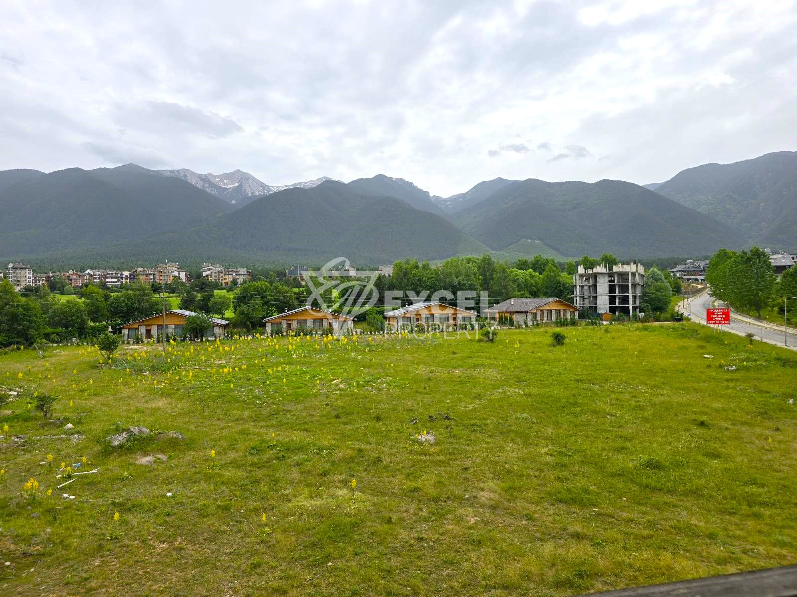 Southern studio for sale with a delightful panoramic view of the Pirin Mountains