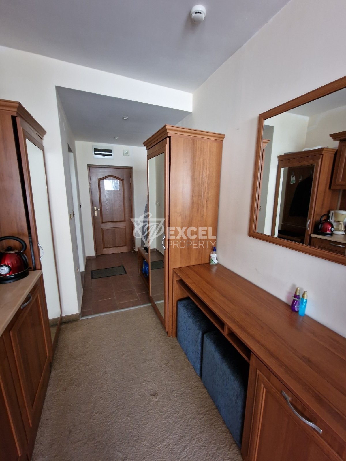 For rent: Furnished studio with air conditioning and terrace in Bansko, next to Kempinski