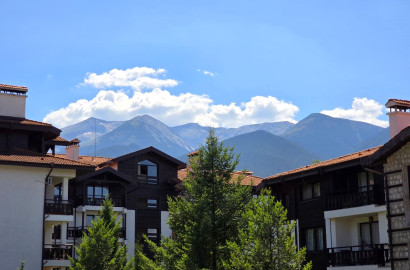 One-bedroom apartment for sale with a delightful mountain view, 400m from the Gondola, Bansko