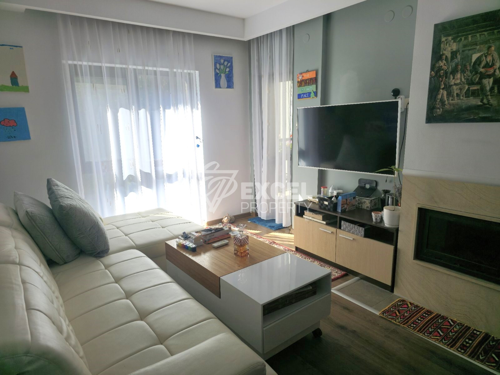 Elegantly furnished one-bedroom apartment with south exposure and low maintenance fee, Bansko