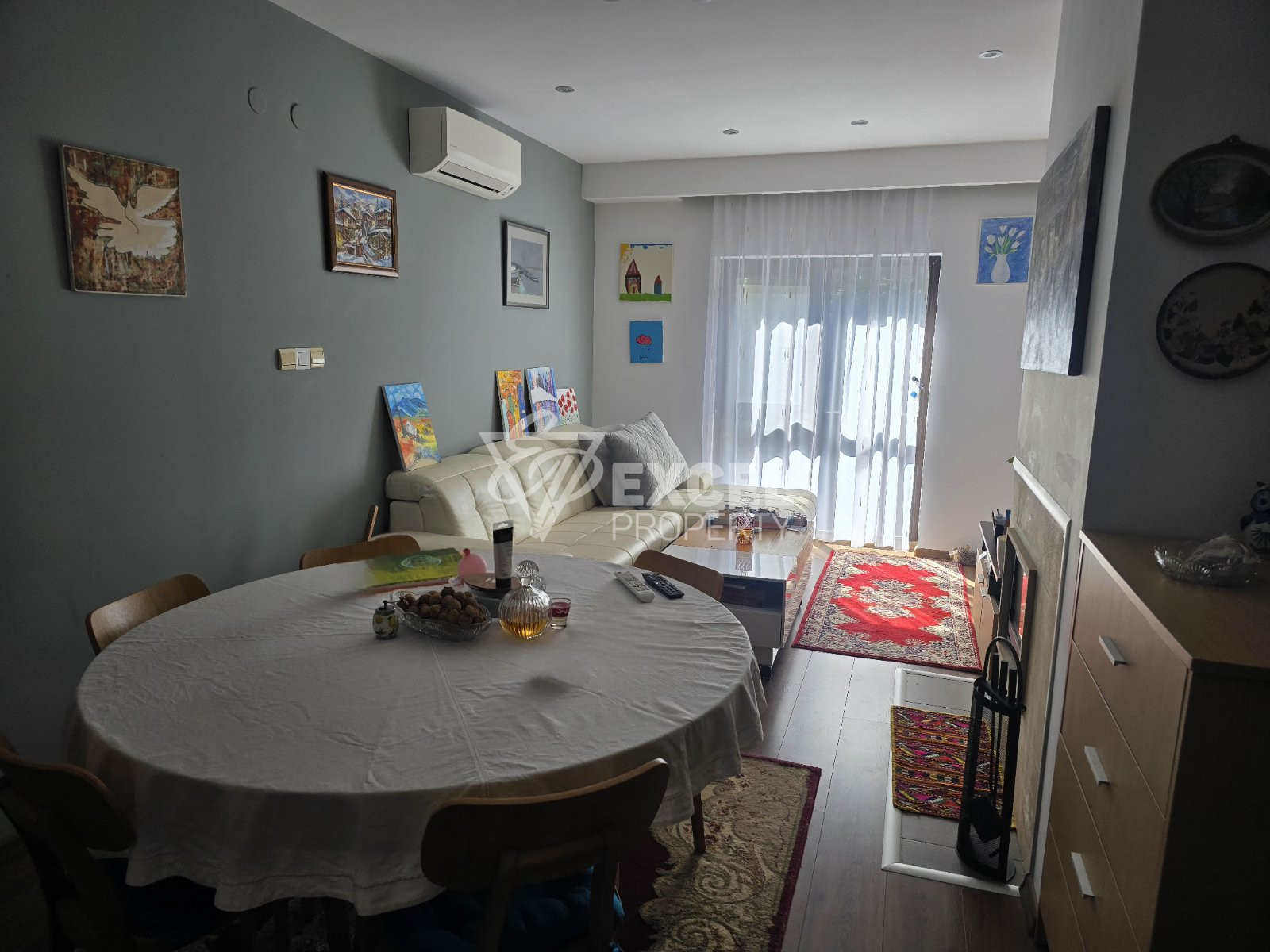 Elegantly furnished one-bedroom apartment with south exposure and low maintenance fee, Bansko