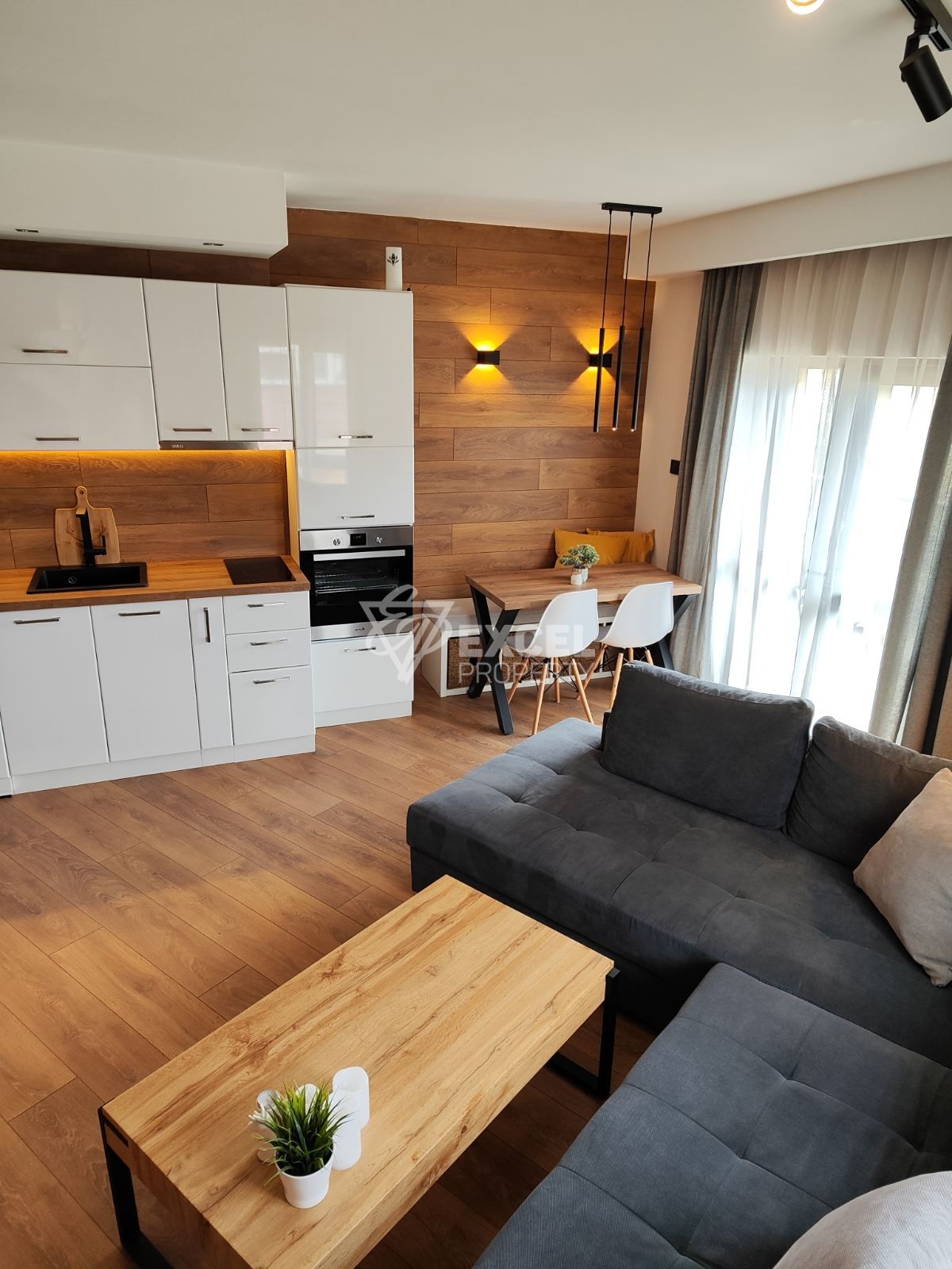 Elegantly furnished two-bedroom apartment with a low maintenance fee