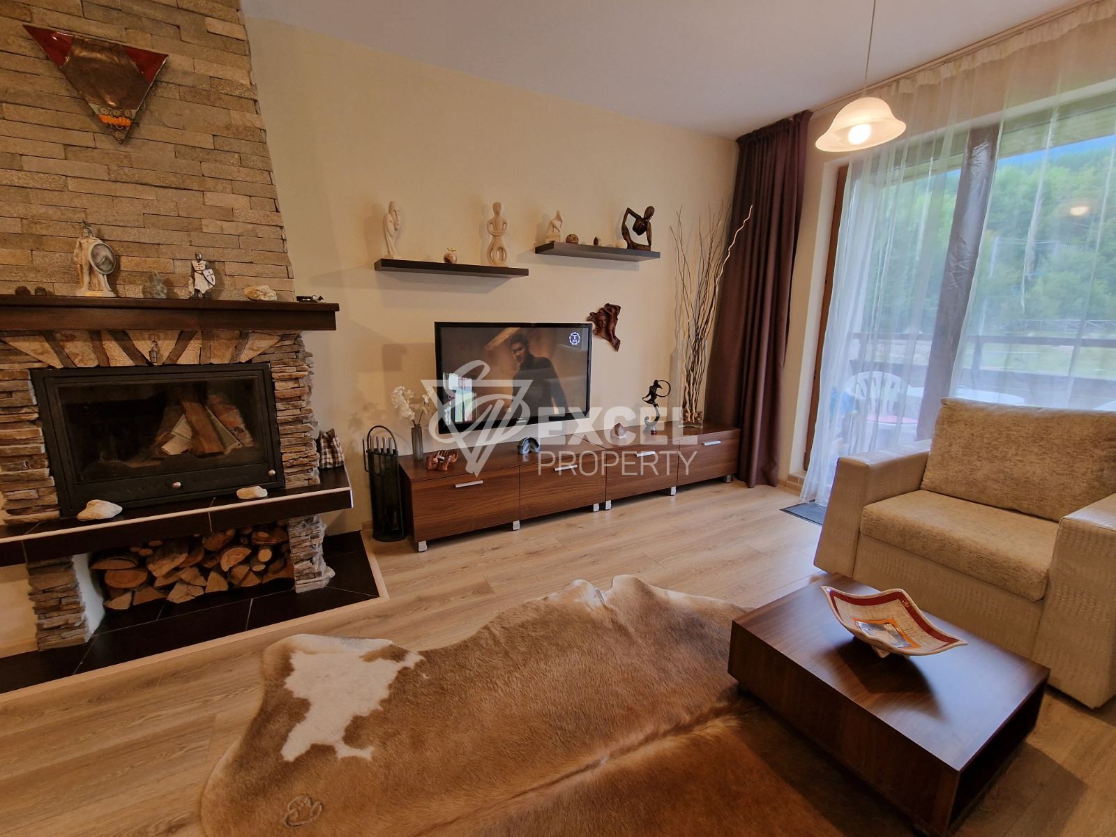 Southern one-bedroom apartment for sale in the hotel part of Green life, Bansko