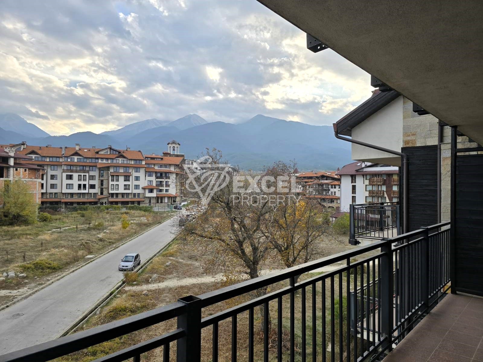 Southern one-bedroom apartment with a wonderful view for sale, only 200m from the ski lift in Bansko