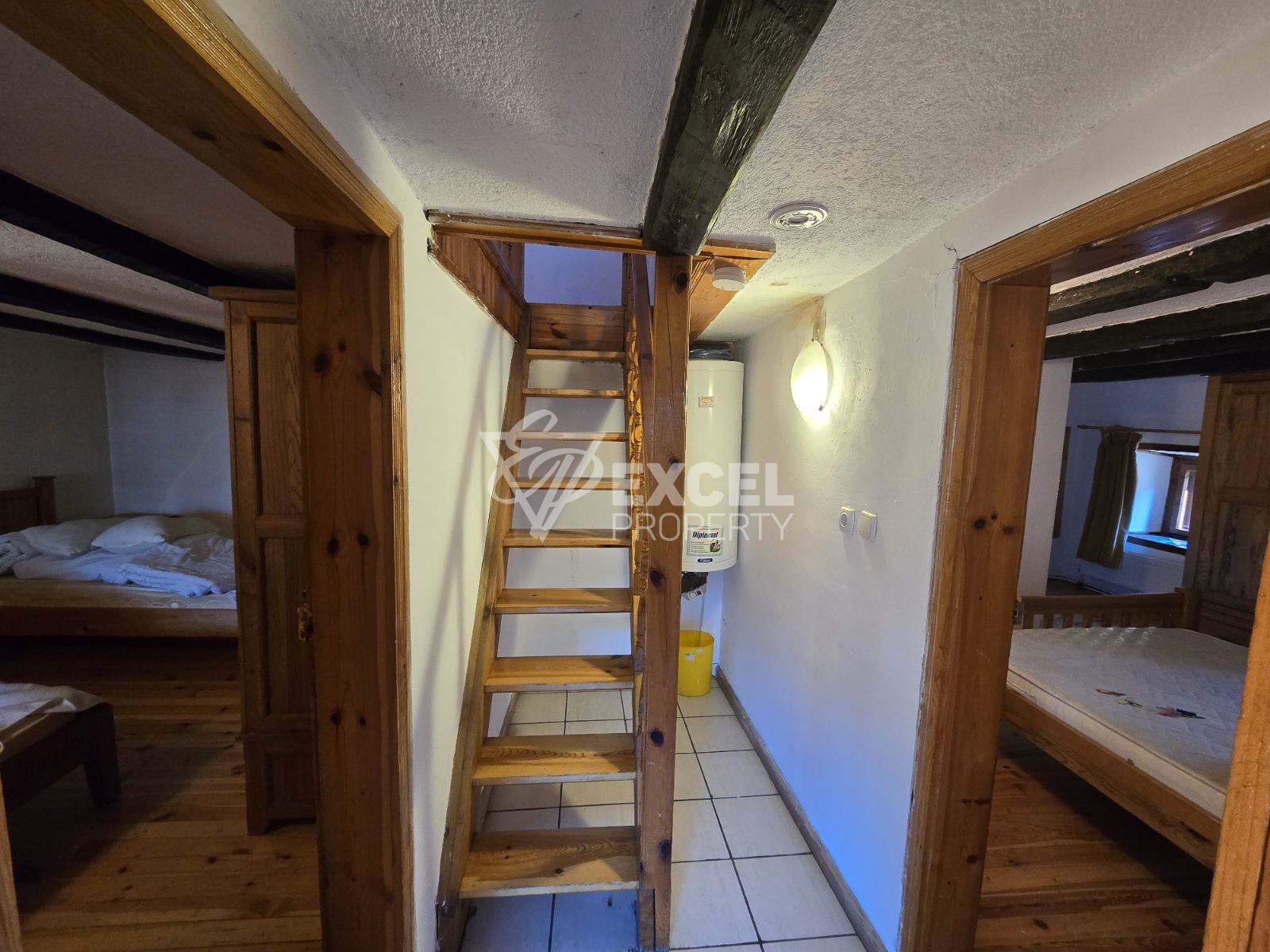 Authentic two-storey house for sale in the old part of Bansko, 200m from the Church of the Holy Trinity