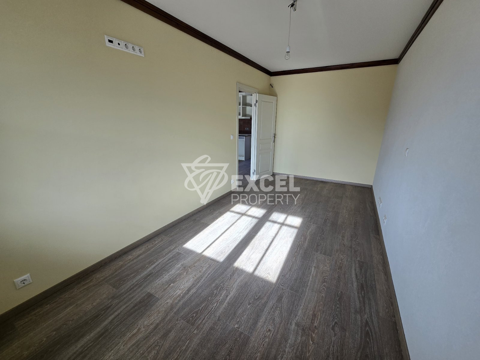 South-facing two-bedroom apartment for sale in Bansko, near the stadium