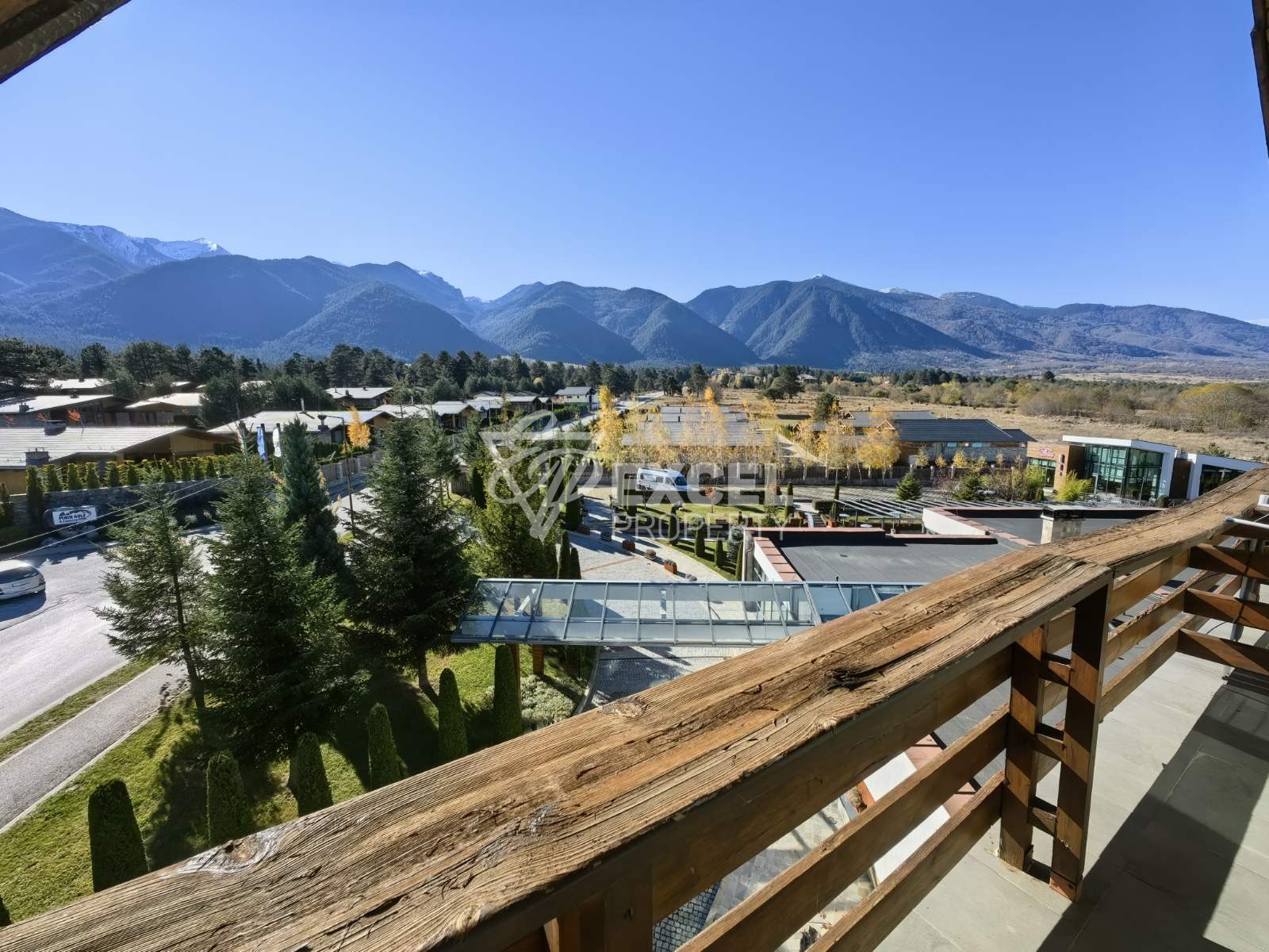Two-bedroom penthouse with an amazing view of the Pirin mountain and the golf course