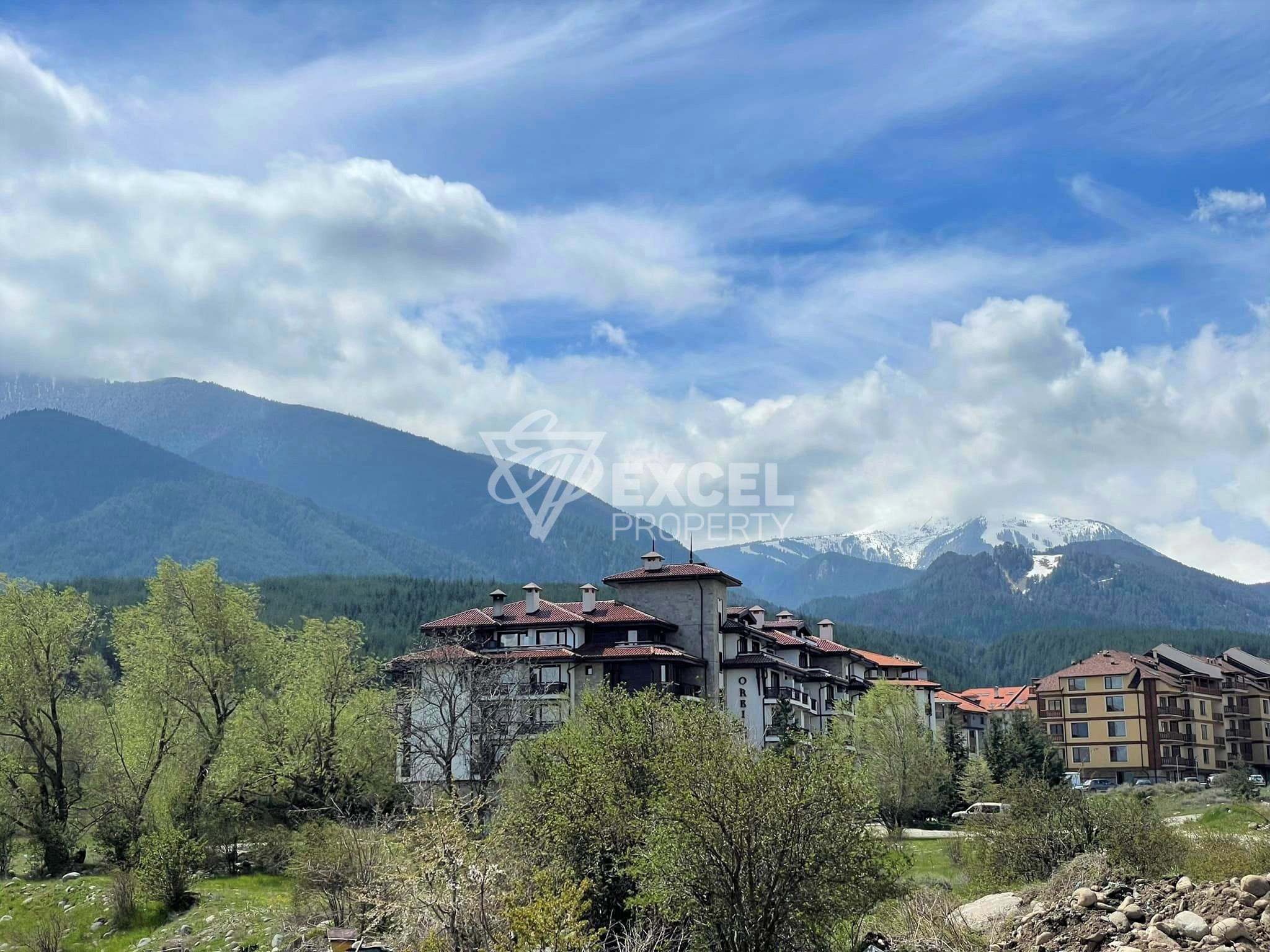 "Mountain Homes" complex with an excellent location in Bansko