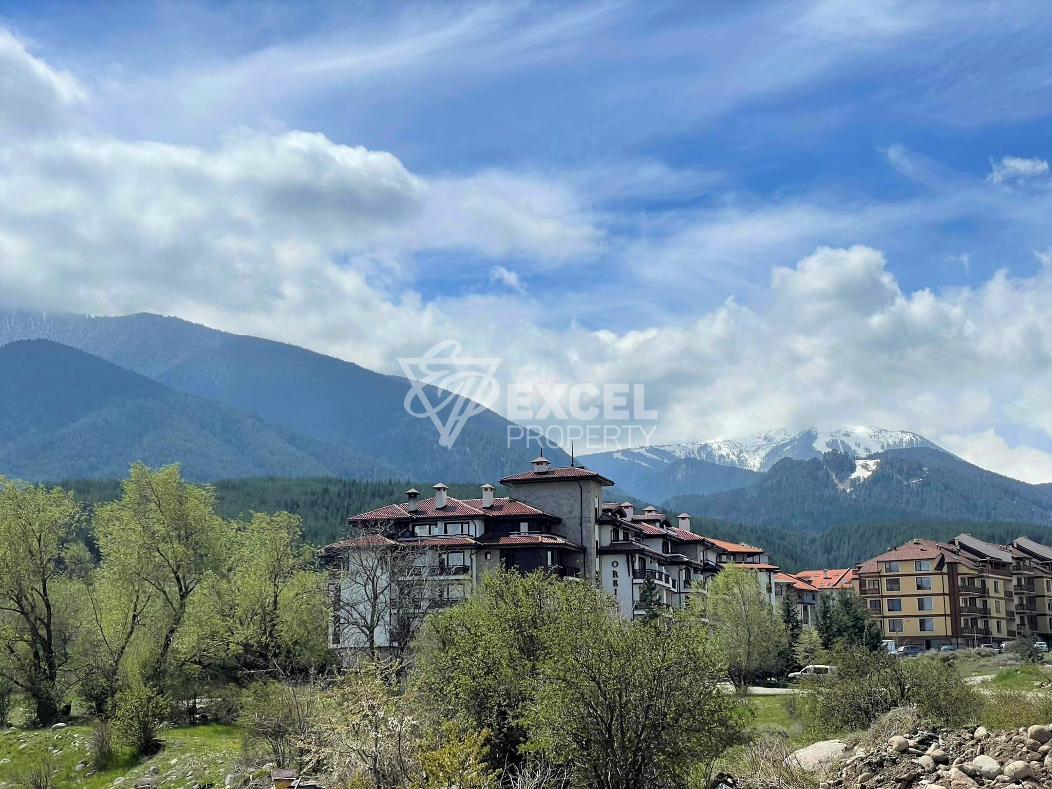 South one-bedroom apartment with an amazing view of the Pirin Mountains