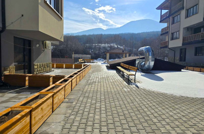 Spacious studio with basement and parking space for sale in Bansko