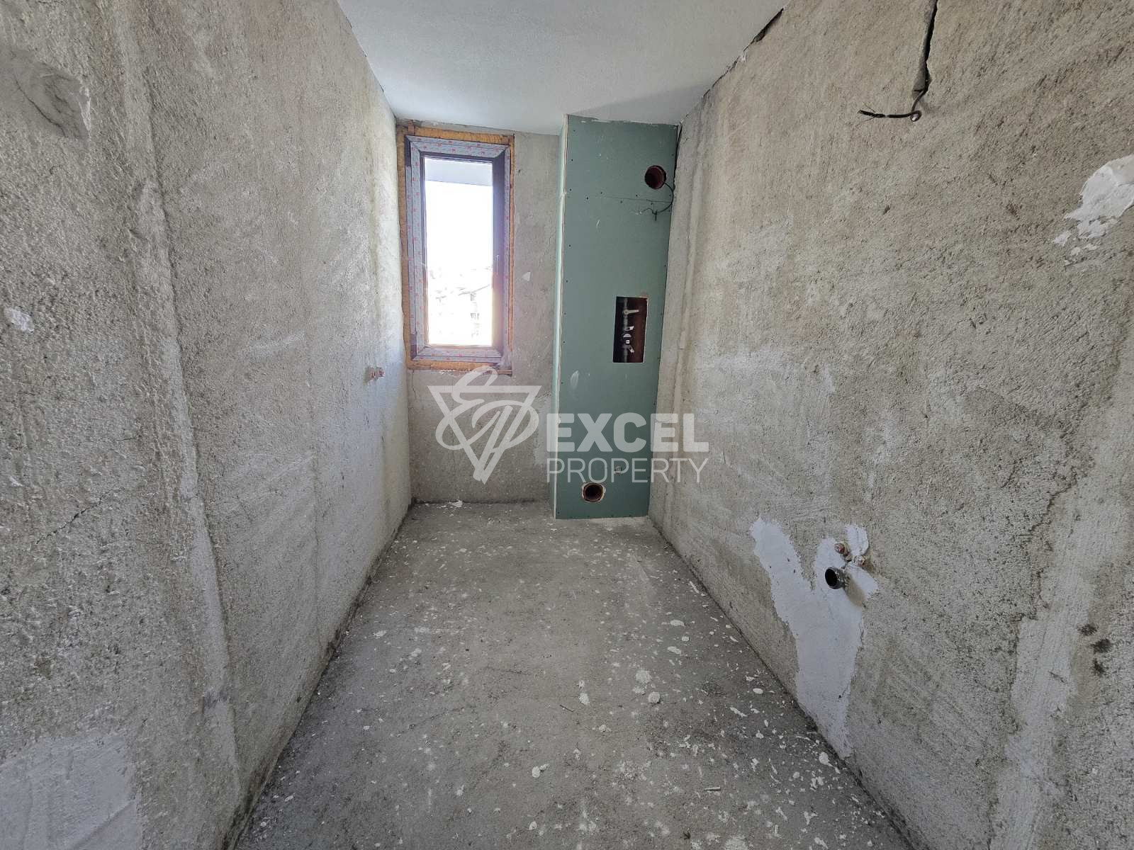 Spacious studio with basement and parking space for sale in Bansko