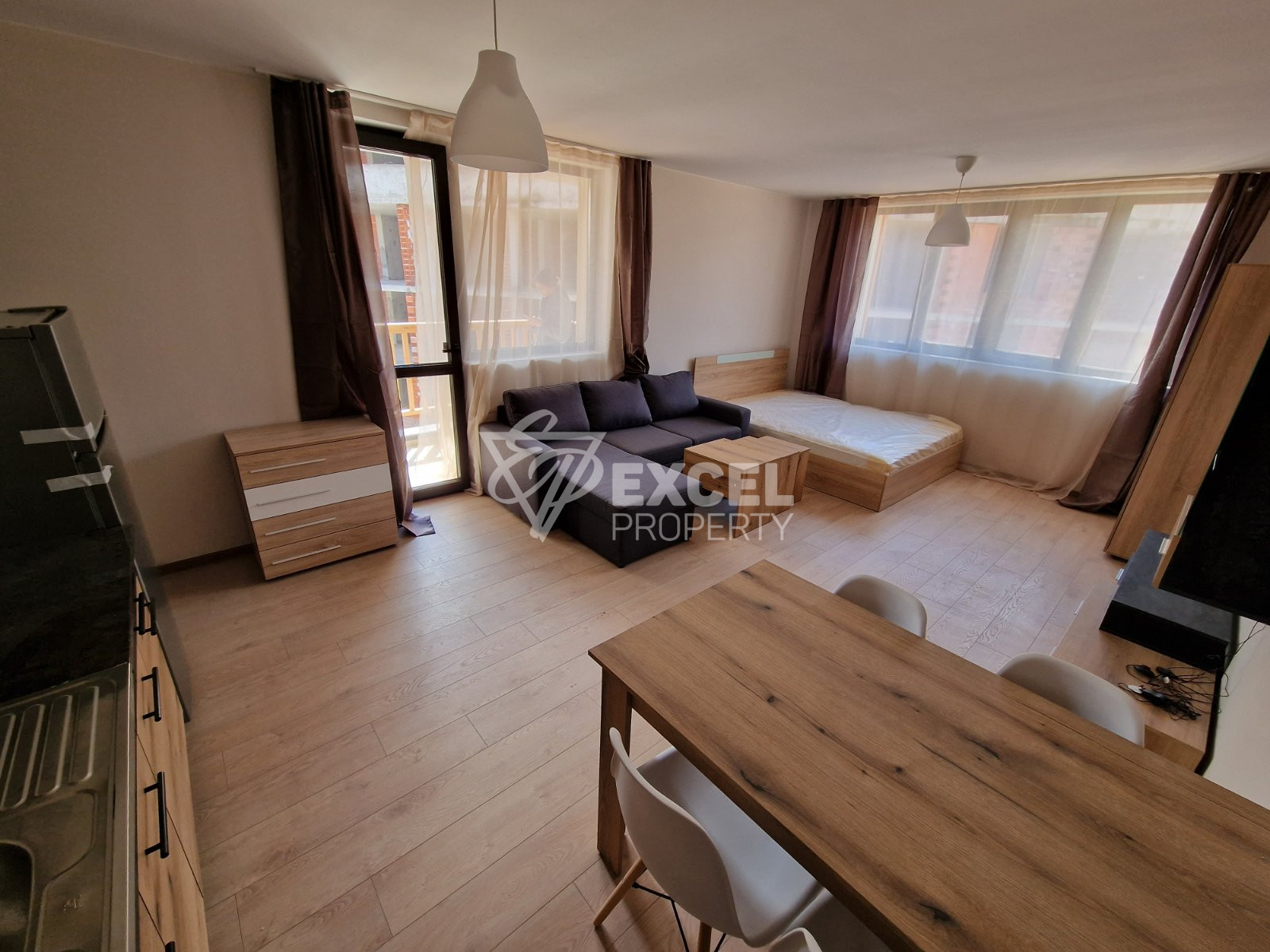 Spacious studio with terrace for sale in Bansko