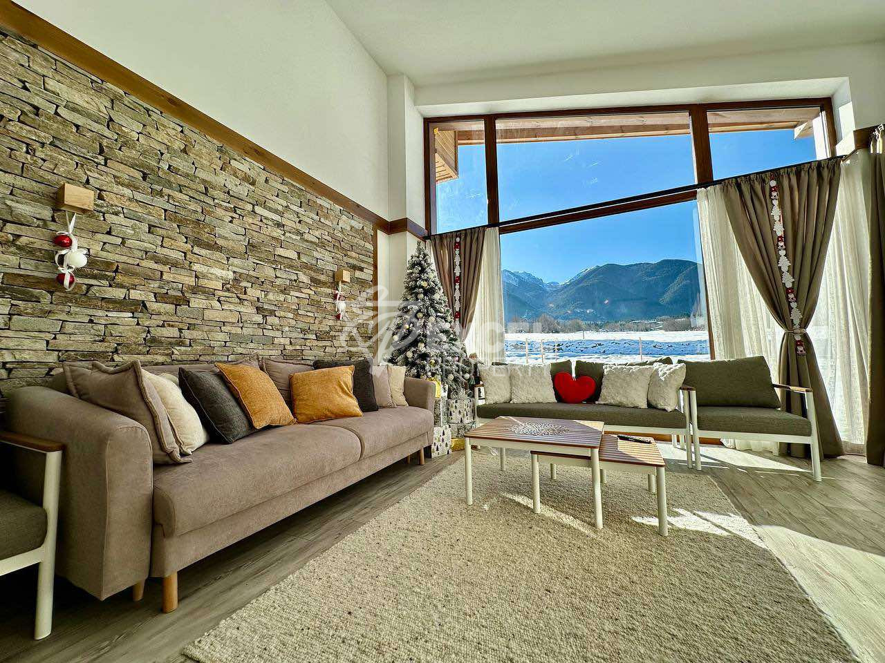 Alpine idyll: One-story two bedroom house with office for sale, close to Pirin Golf