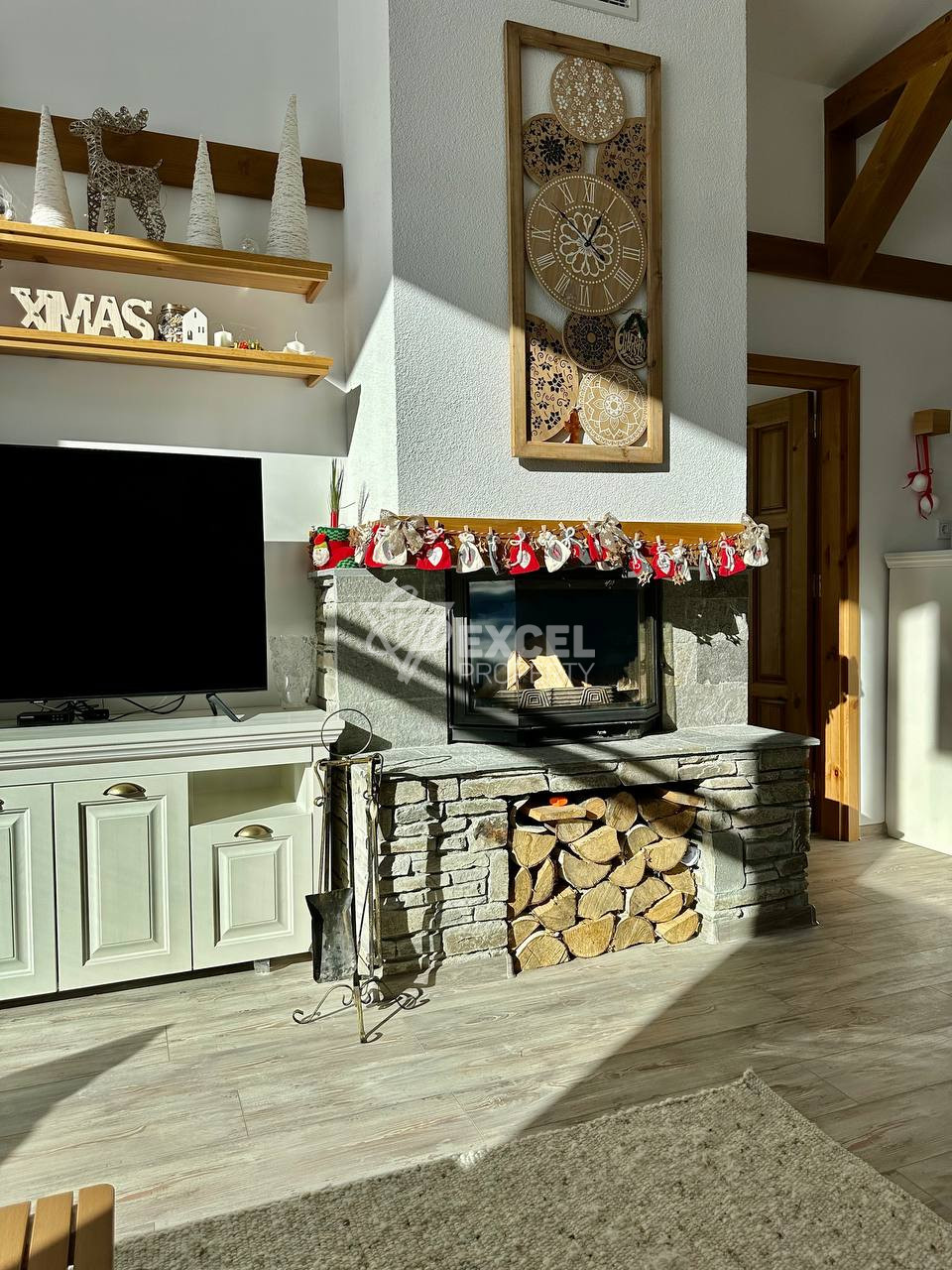 Alpine idyll: One-story two bedroom house with office for sale, close to Pirin Golf