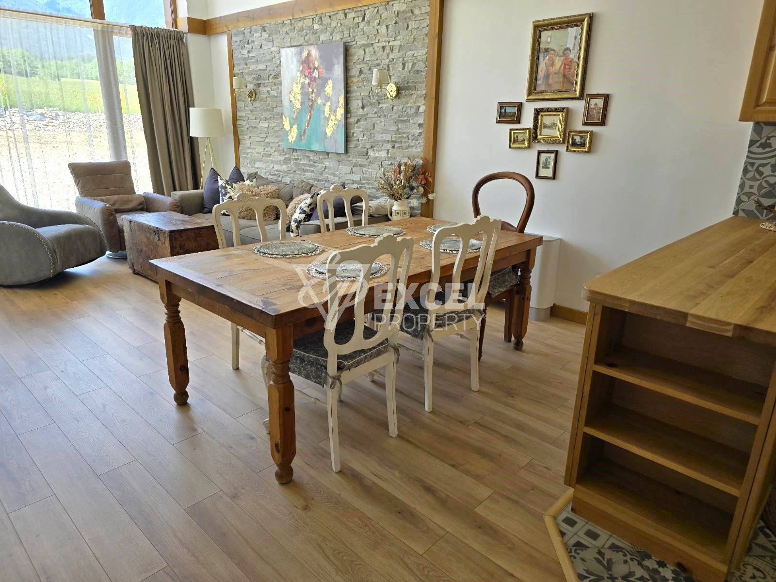 New single-family house in alpine style with three bedrooms and a large yard, next to Pirin Golf