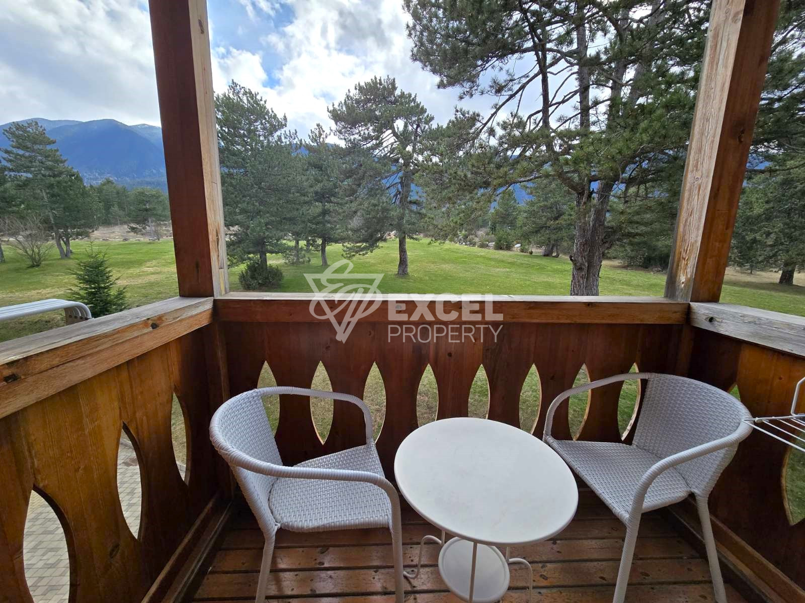 Sunny one bedroom apartment for sale in the heart of Pirin Golf & Country Club!