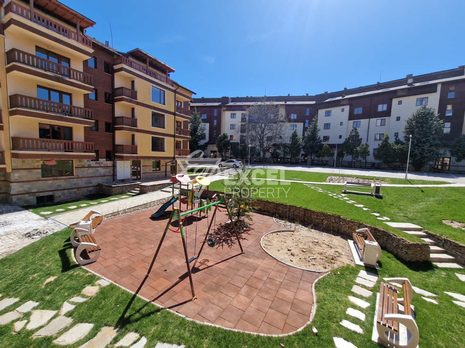 Southern studio with terrace for sale in the new part of Bansko