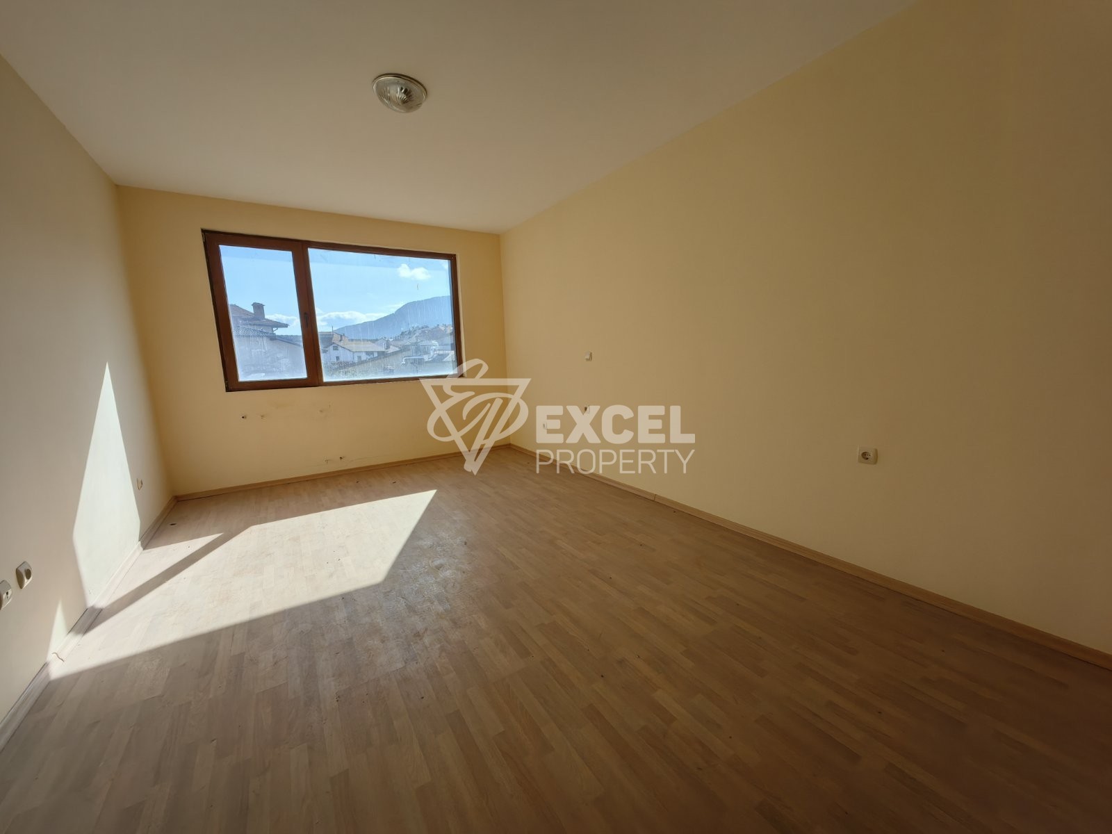 Southeast studio for sale 400m from the ski lift in Bansko