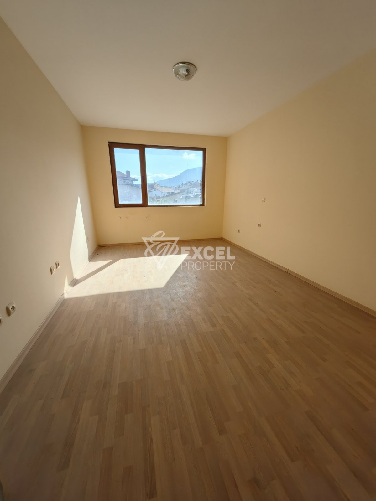 Southeast studio for sale 400m from the ski lift in Bansko