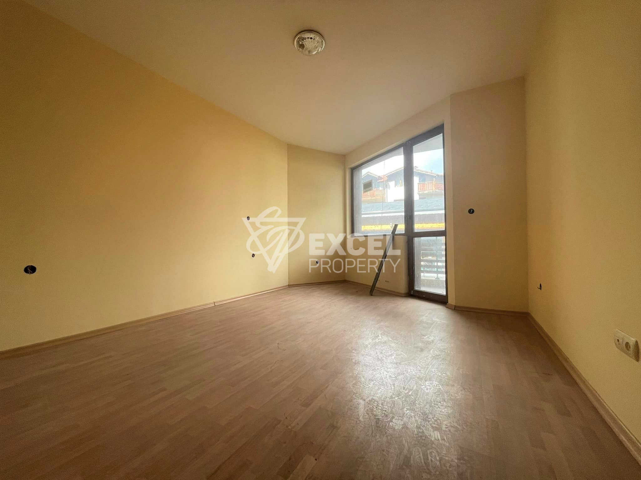 Affordable studio with a terrace in Bansko, meters from the Gondola!