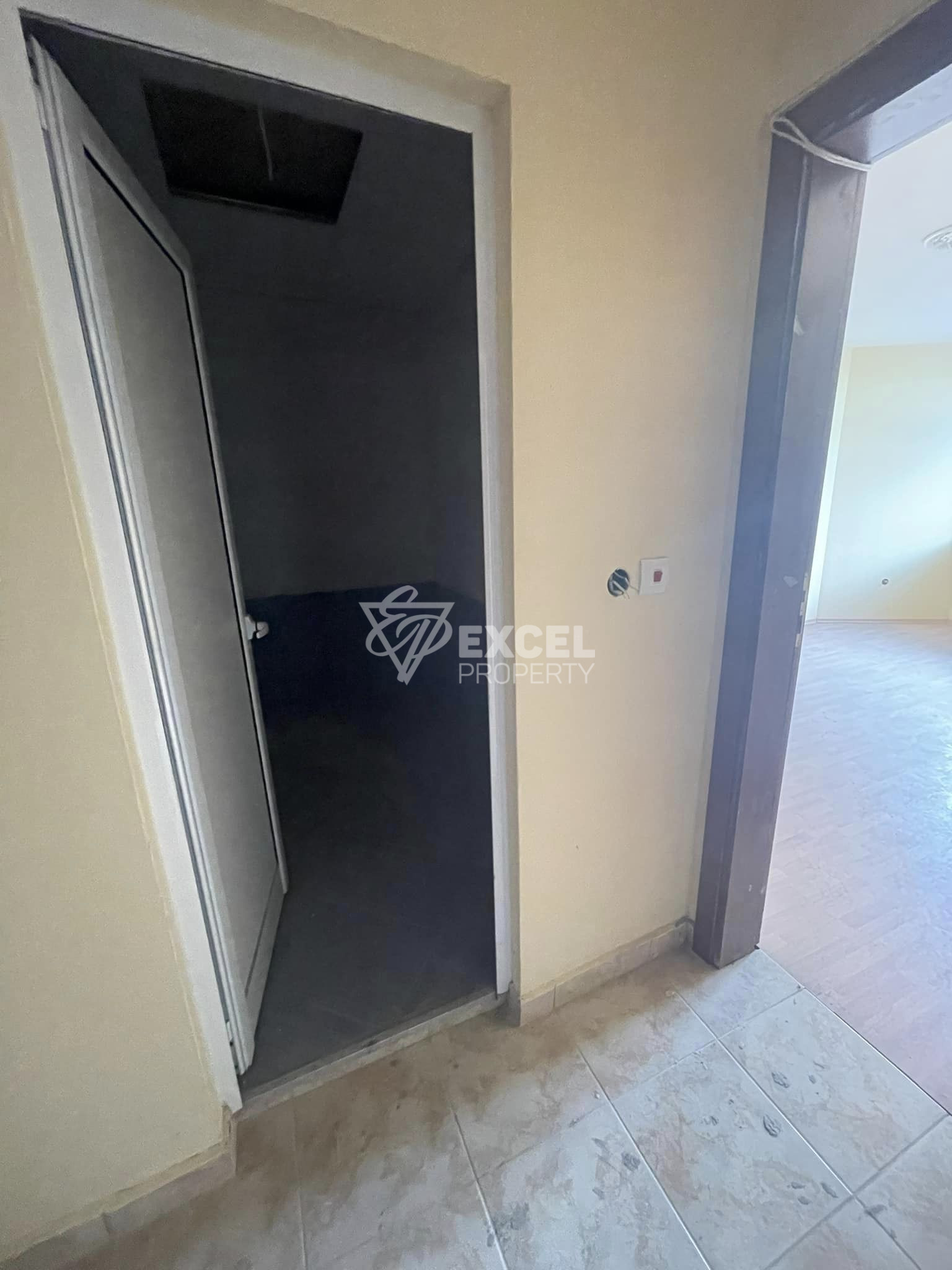 Affordable studio with a terrace in Bansko, meters from the Gondola!